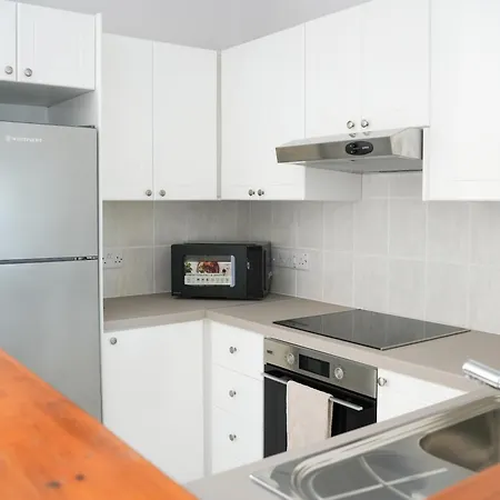 Resitour - Limnaria Gardens Apartament